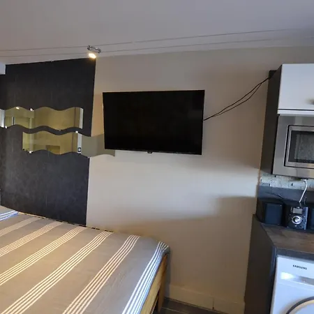 Naturiste Captive Heliopolis Fg 13 Apartament *